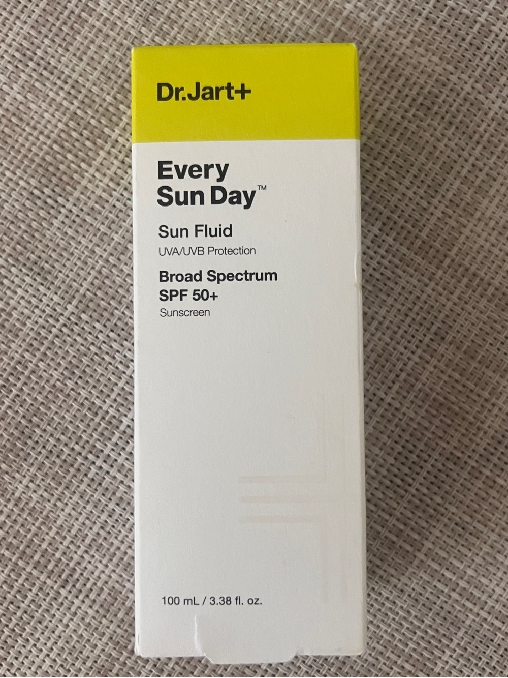 Dr. Jart+ Every Sun Day Sun Fluid SPF 50+ - Yellow & White